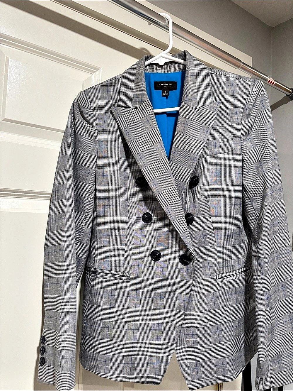 Tahari ASL Plaid Double-Breasted Blazer Gray & Blue Size 6